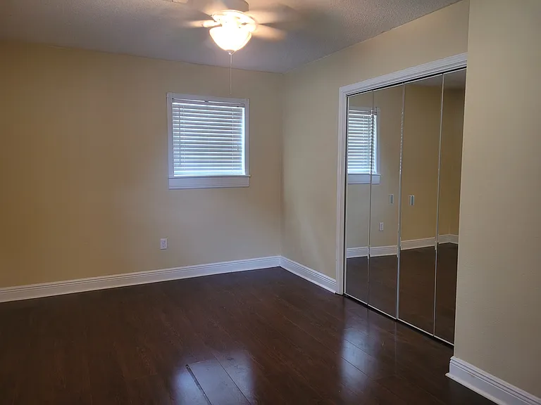 632 Mayflower Ave — Photo 8