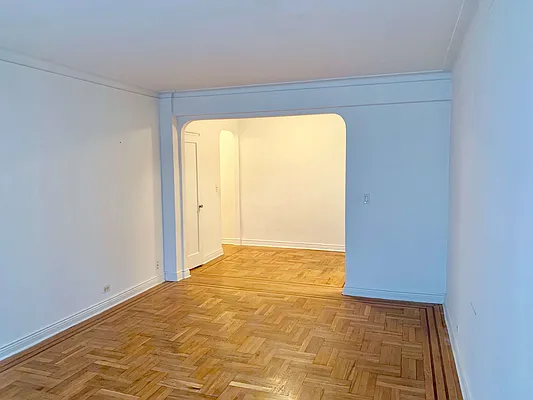Rented by Compass | media 13