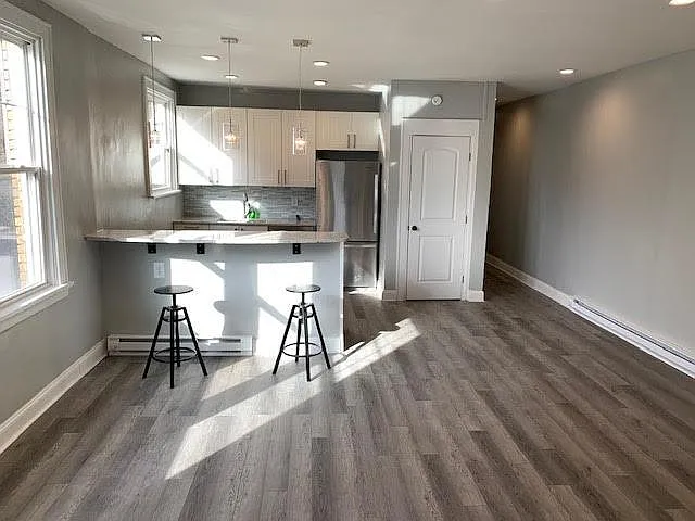 3 bed, 1700 sqft, $2,000 — Photo 4