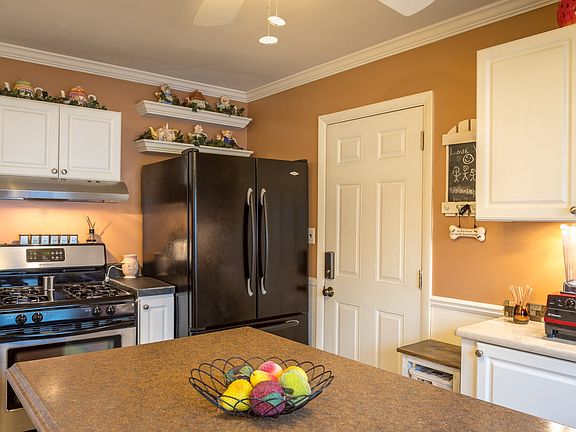 5th image of 7 Crestway Dr