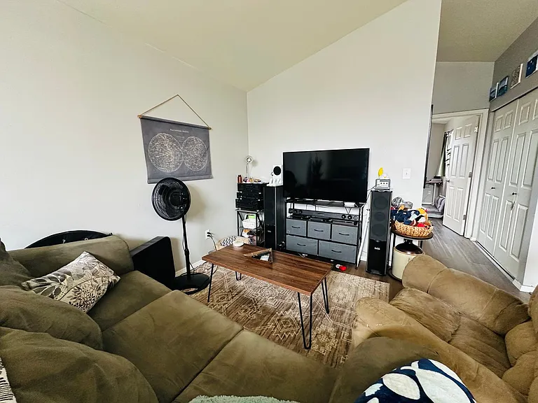 2408 Xenia St — Photo 11