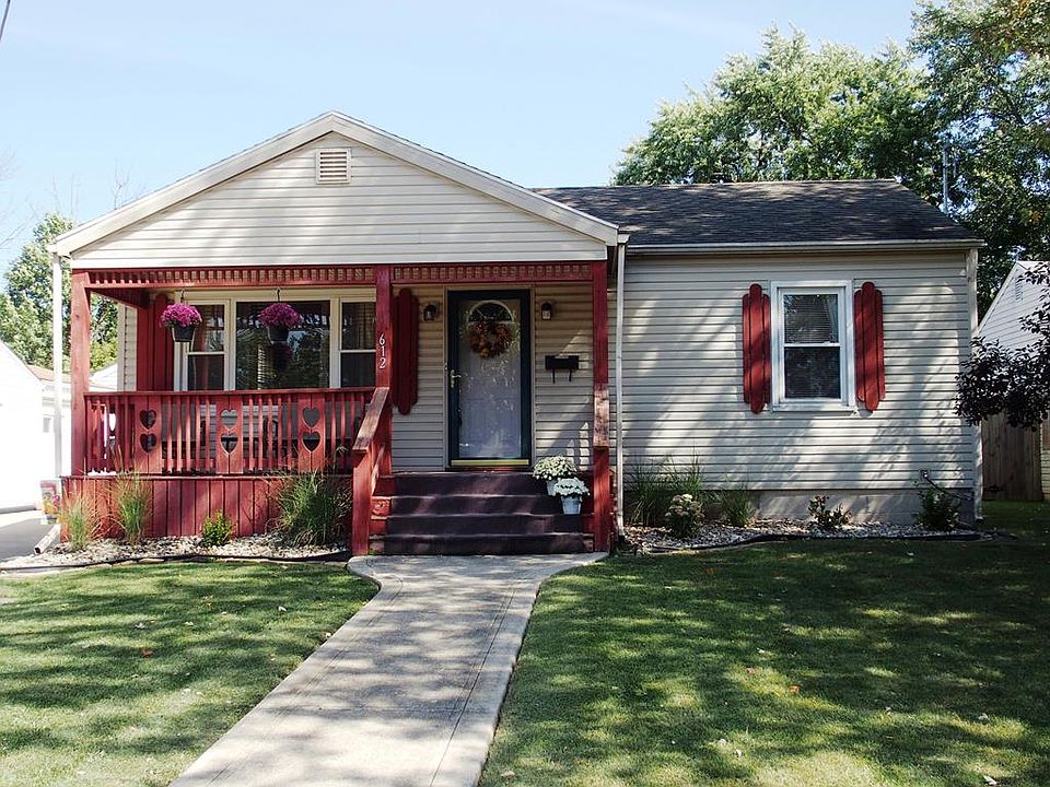 1st image of 612 Blaine Ave
