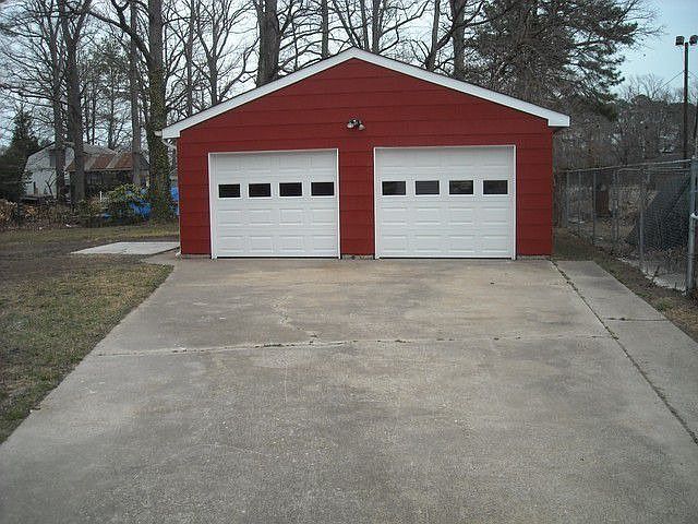 2nd image of 966 Elgo St