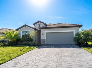 5161 Coral Reef Way, Bradenton, FL 34211