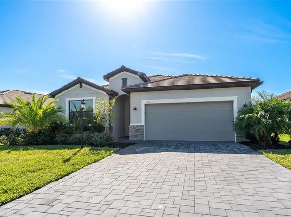 5161 Coral Reef Way, Bradenton, FL 34211