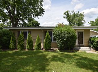 2226 Central Rd, Glenview, IL 60025