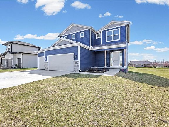 3rd image of 18593 W 193rd St