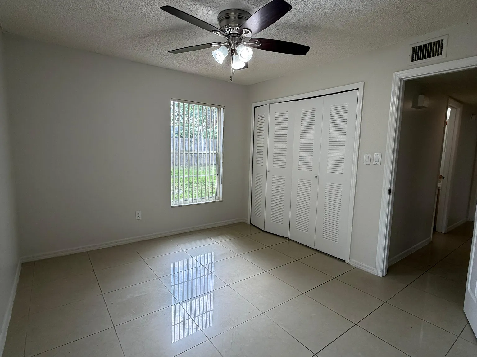 2 bed, 750 sqft, $1,725 — Photo 2