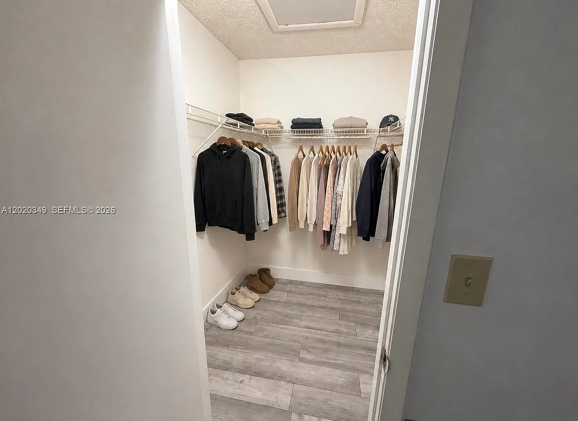 Biscayne Beach Club Condo — Photo 3
