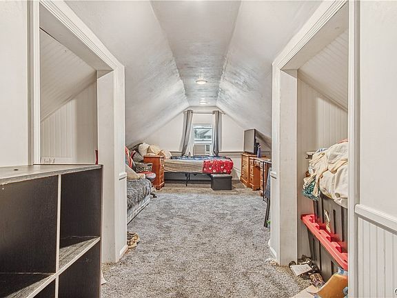 3rd image of 31 Union St