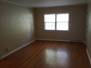 2046 S Cotner Blvd, Lincoln, NE 68506