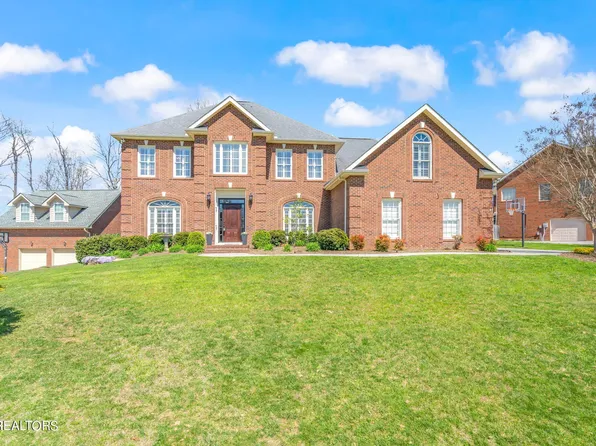 8324 Lake Village Cir, Knoxville, TN 37938