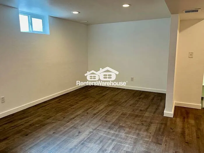 342 S Alcott St #B — Photo 3