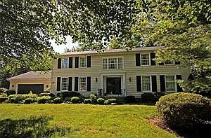 1st image of 72 Brandywine Dr