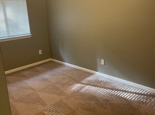 4331 Great Oak Dr, North Charleston, SC 29418