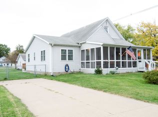 903 Scott St, Muscatine, IA 52761