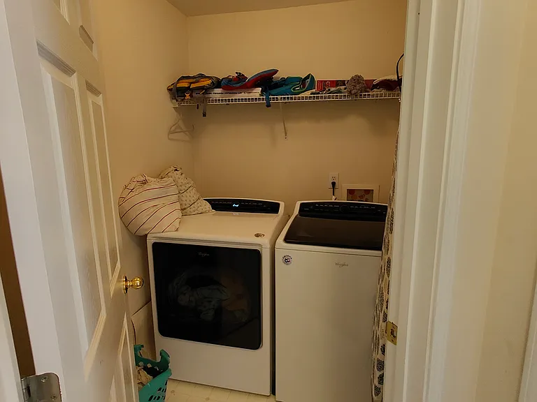 Laundry with oversized washer and dryer - Upper Level