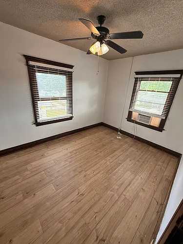 291 S Shaffer St #3 Photo 1
