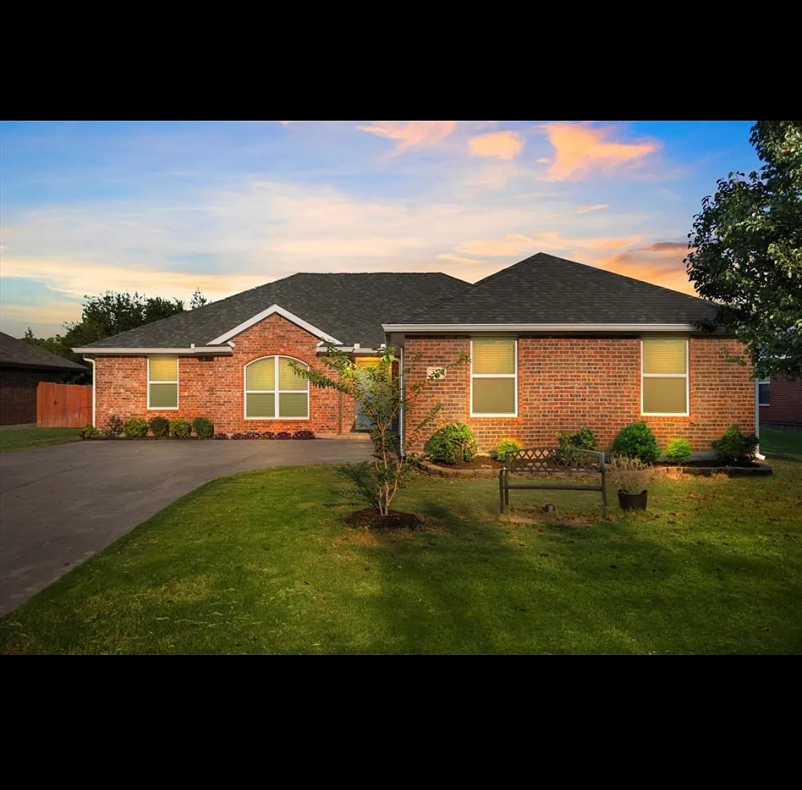 3 bed, 1653 sqft, $2,550 — Photo 1