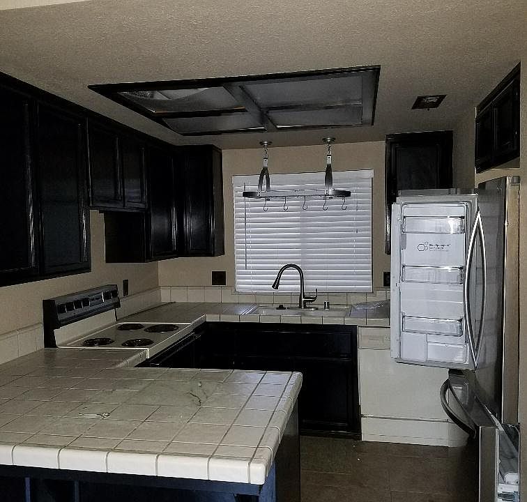 1st image of 798 Dorothy Way