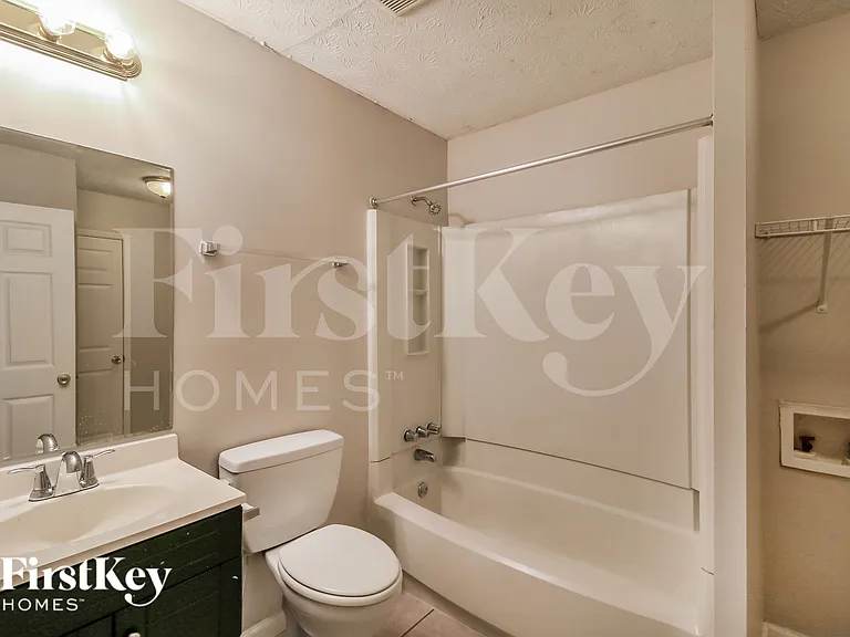 6168 Creekford Dr — Photo 12