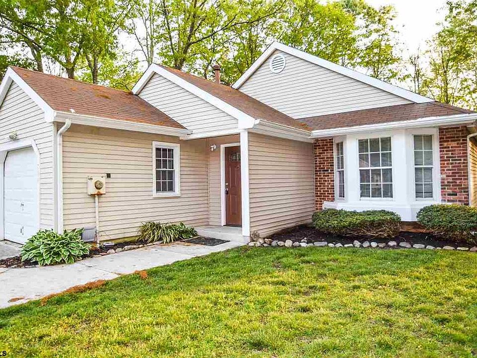 1st image of 706 Ravenwood Dr