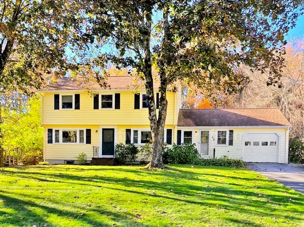 60 Stanford Dr, Westwood, MA 02090