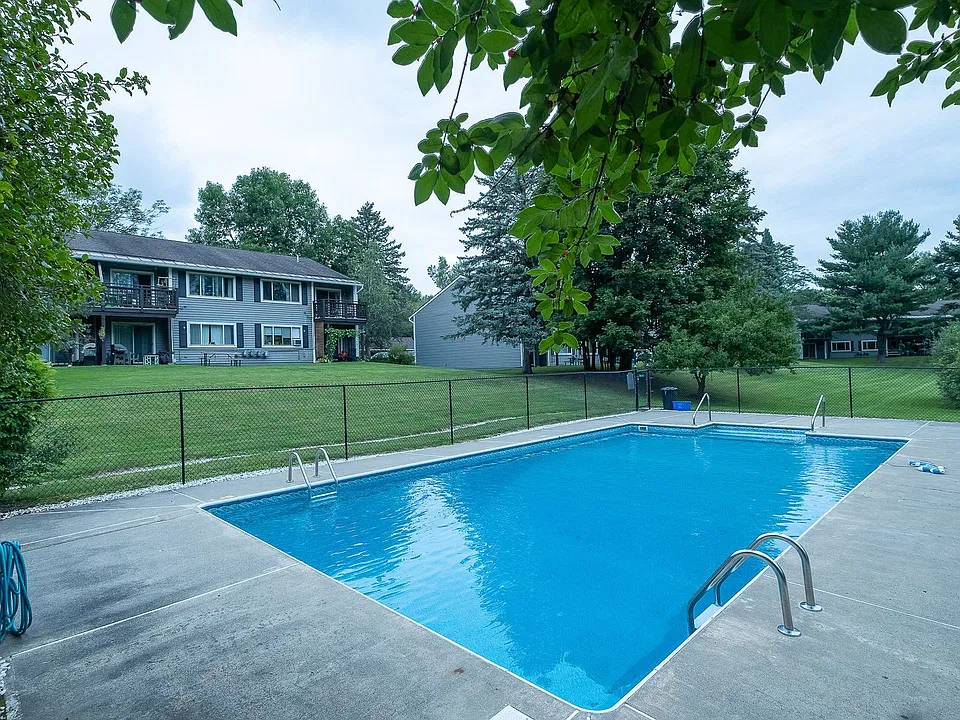 92 Quarry Hill Rd #2