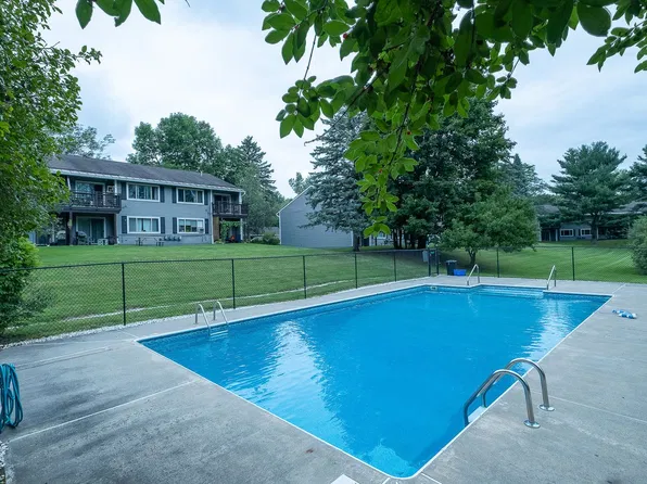 92 Quarry Hill Rd APT 2, South Burlington, VT 05403