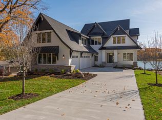 6375 Bay Ridge Rd, Mound, MN 55364