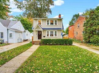 904 Edgewood Dr, Royal Oak, MI 48067