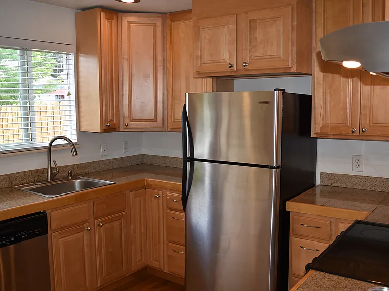 20 Newby Pl — Photo 8