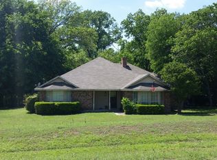 105 Northwood St, Red Oak, TX 75154
