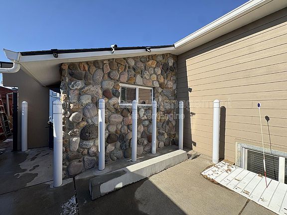 2nd image of 310 S 2nd Ave #4