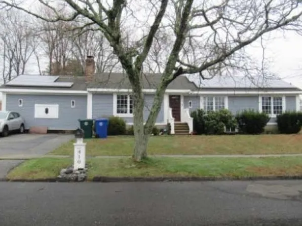 410 Emerald Pl, Stratford, CT 06614