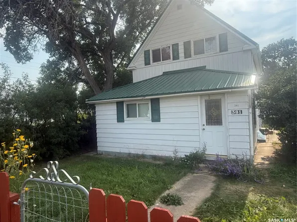 381 Main STREET, Bengough, SK S0C 0K0