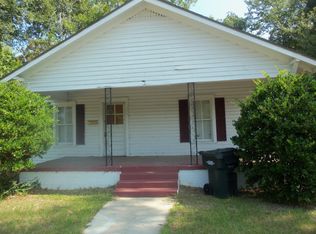 106 E Howard St, Glennville, GA 30427