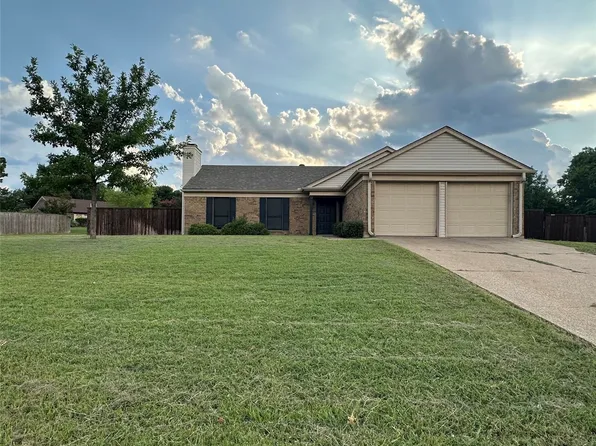 5201 Timber Creek Rd, Flower Mound, TX 75028