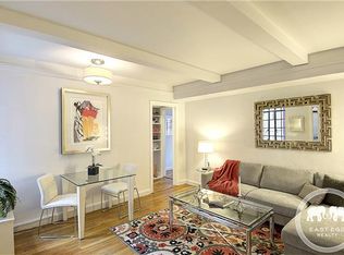 333 E 43rd St APT 220, New York, NY