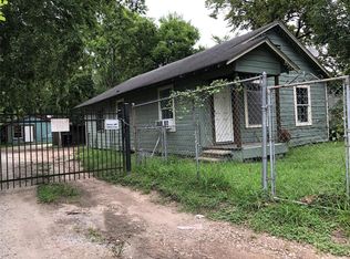 1821 E Crosstimbers St, Houston, TX 77093