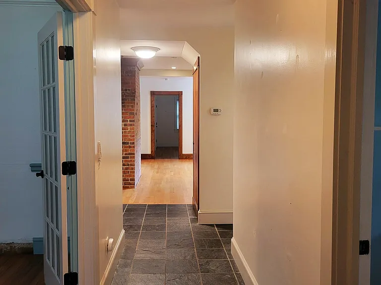 120 Country Club Cir — Photo 41