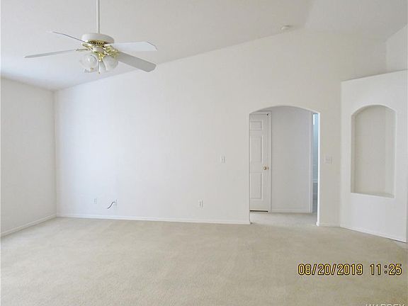 3rd image of 2828 Ventana Dr