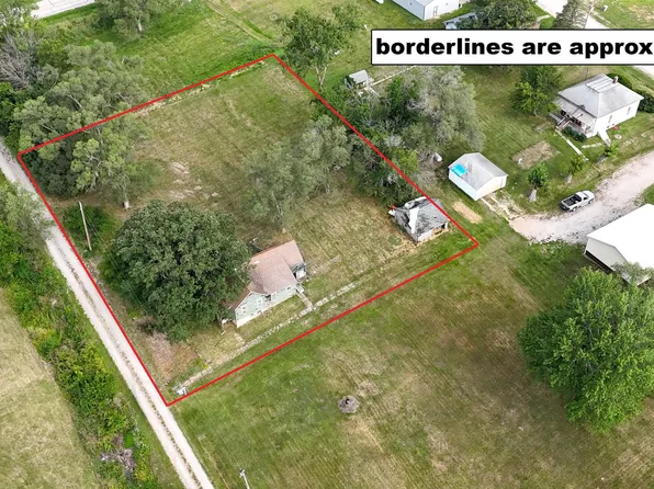 Elm St, Centerville, IA 52544