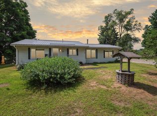5641 W M 61, Gladwin, MI 48624
