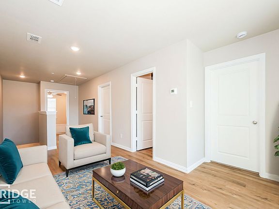 4th image of 1204 Bronze Ln