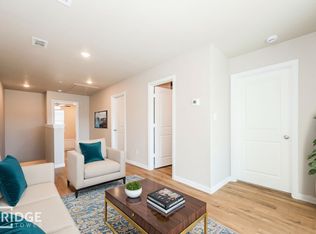 1052 W Golden Ln, Burleson, TX 76028