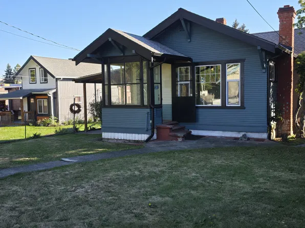 2143 7th St, Bremerton, WA 98312
