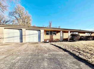 223 Wake Village Rd, Wake Village, TX 75501