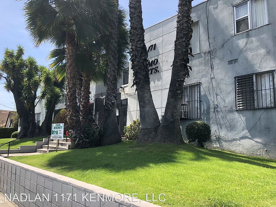 2nd image of 1171 N Kenmore Ave APT 12