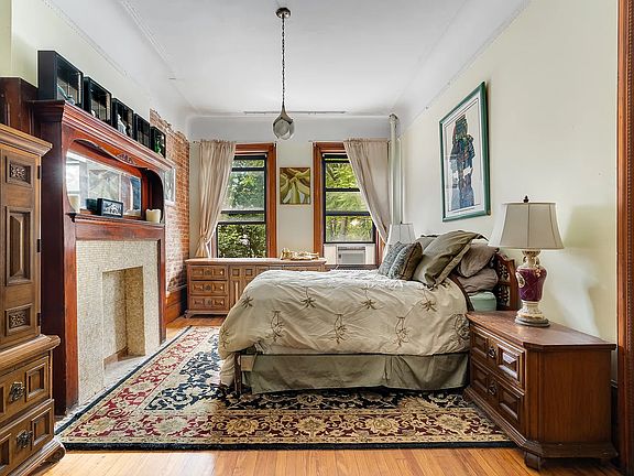 5th image of 438 W 162nd St